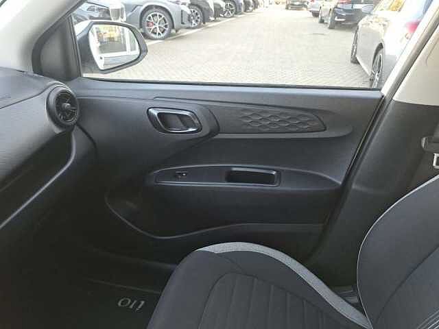 Hyundai i10 1.0 MPI CONNECTLINE 67CV AUTO
