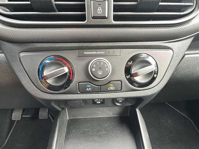 Hyundai i10 1.0 MPI TECH CONNECT PACK