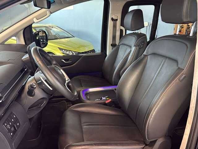 Hyundai STARIA 2.2 LUXURY AWD AUTO