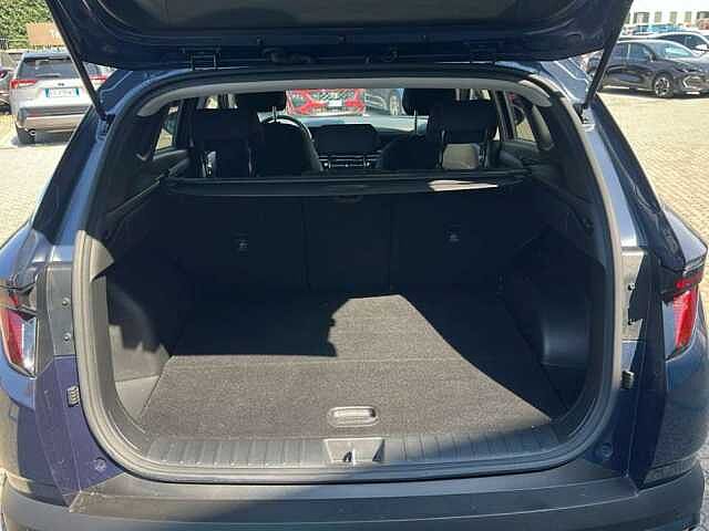 Hyundai TUCSON 1.6 CRDI 48V BUSINESS 2WD DCT