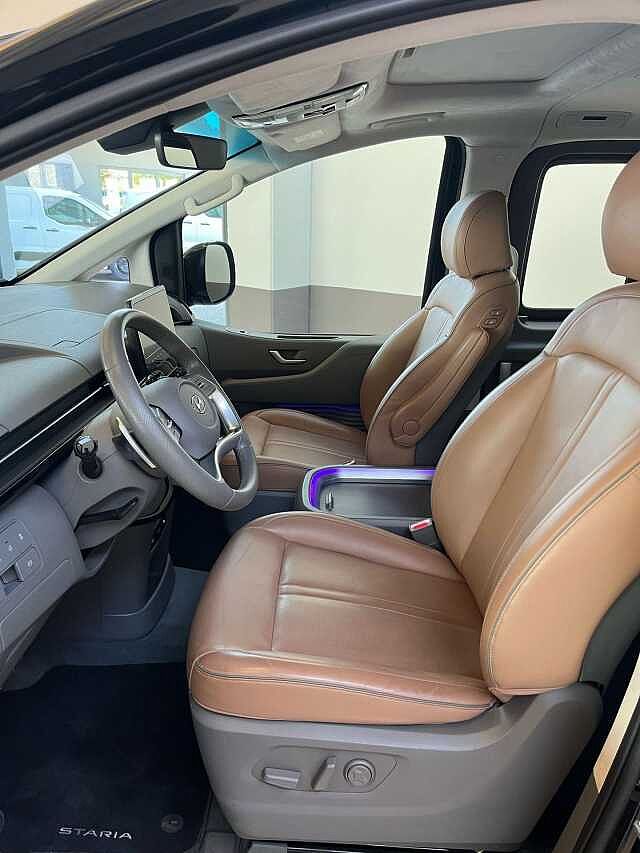 Hyundai STARIA 2.2 AT AWD 7 posti Luxury