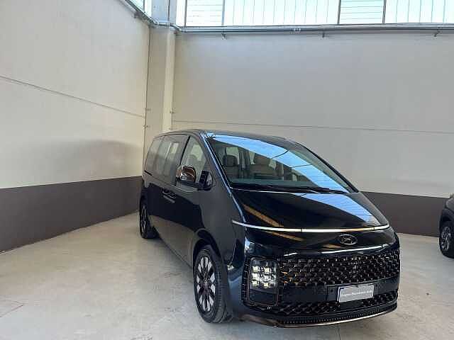 Hyundai STARIA 2.2 AT AWD 7 posti Luxury