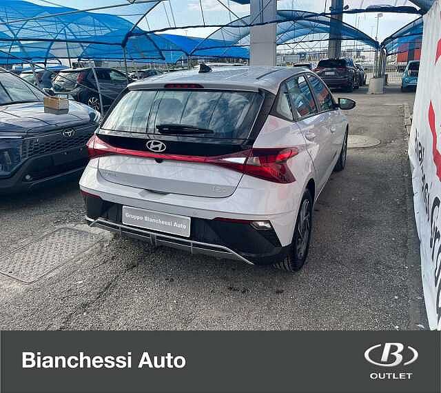 Hyundai i20 1.2 MPI MT Connectline