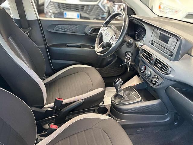 Hyundai i10 1.0 MPI AT Tech