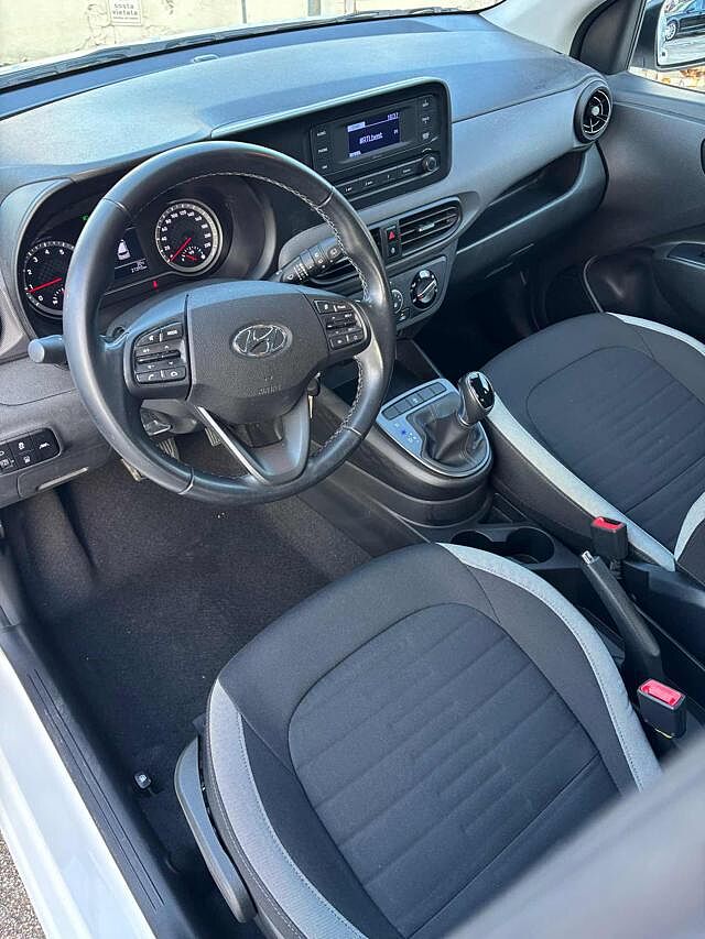 Hyundai i10 1.0 MPI AT Tech