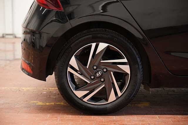 Hyundai i20 i20 1.2 Connectline Exterior Pack Gpl