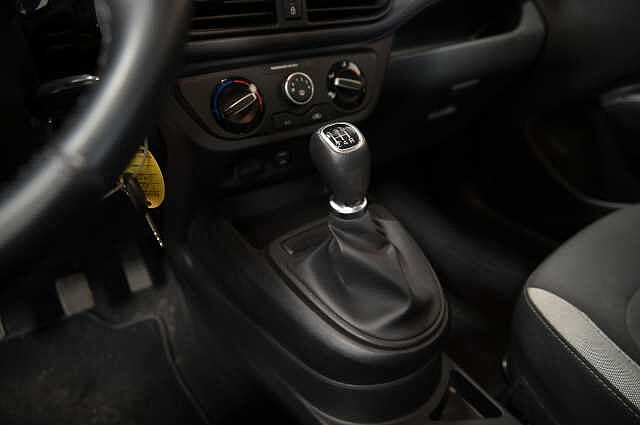 Hyundai i10 i10 1.0 mpi Tech Connect Pack