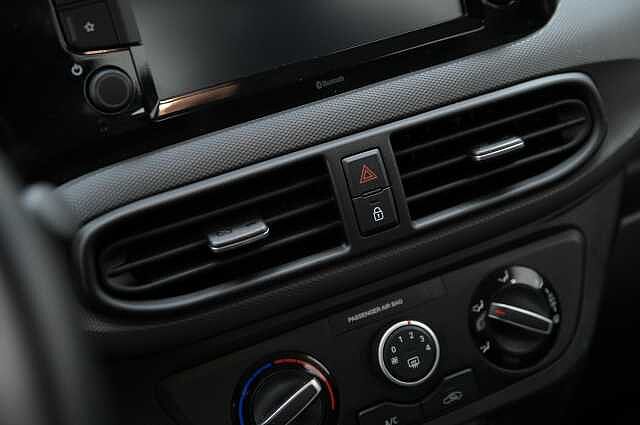 Hyundai i10 i10 1.0 mpi Tech