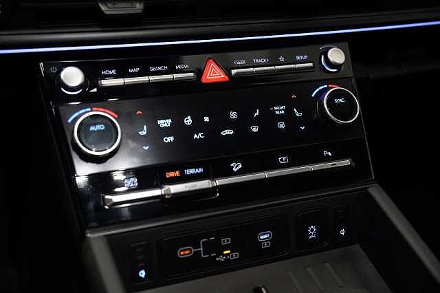Hyundai  SANTA FE 1.6 t-gdi hev XClass Calligraphy Pack 4wd 7p.ti at