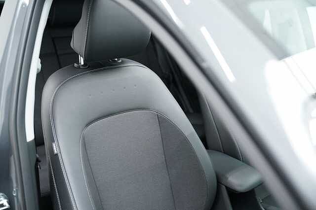 Hyundai  NEW KONA 1.6 HEV DCT X CLASS