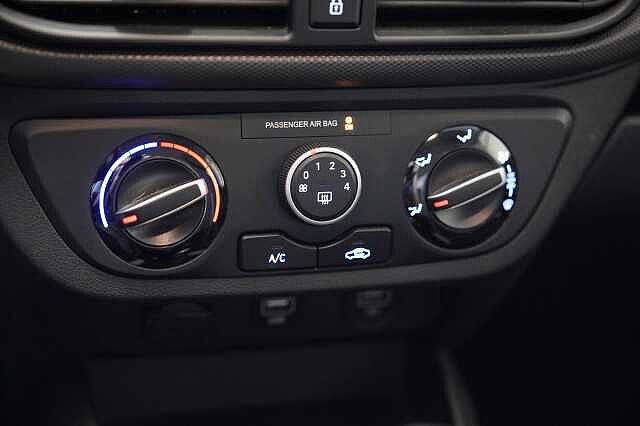 Hyundai i10 i10 1.0 mpi Tech Connect Pack