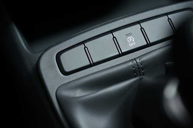 Hyundai i10 I10 PE MY25 5P 1.0 MT CONNECTLINE