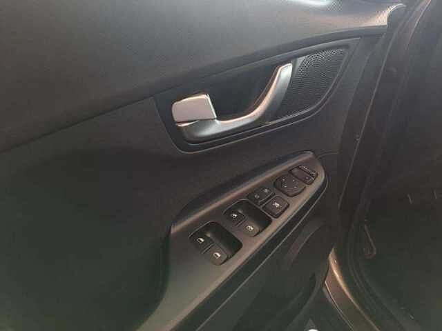 Hyundai KONA KONA 64 kWh EV Exclusive