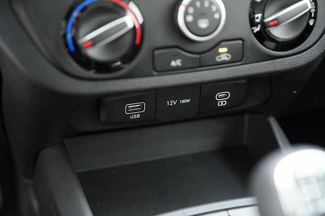 Hyundai i10 I10 PE MY25 5P 1.0 MT CONNECTLINE