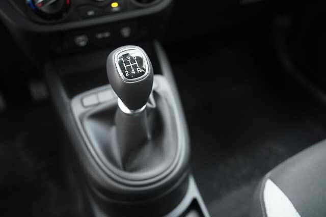 Hyundai i10 I10 PE MY25 5P 1.0 MT CONNECTLINE