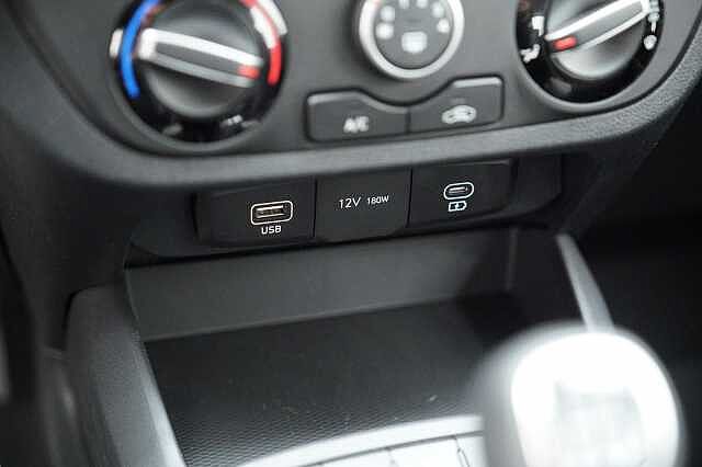 Hyundai i10 I10 PE MY25 5P 1.0 MT CONNECTLINE