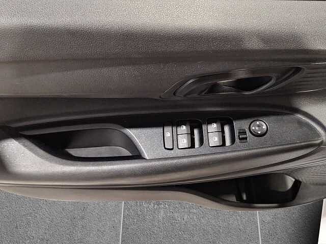 Hyundai i20 i20 1.2 mpi Connectline Exterior Pack