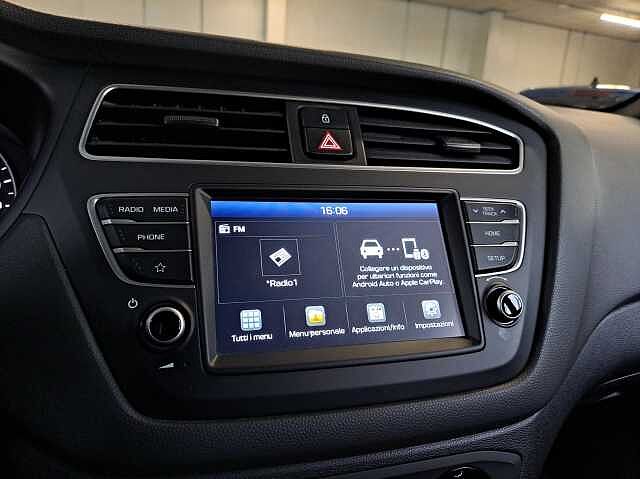 Hyundai i20 i20 1.2 mpi Connectline 75cv 5p