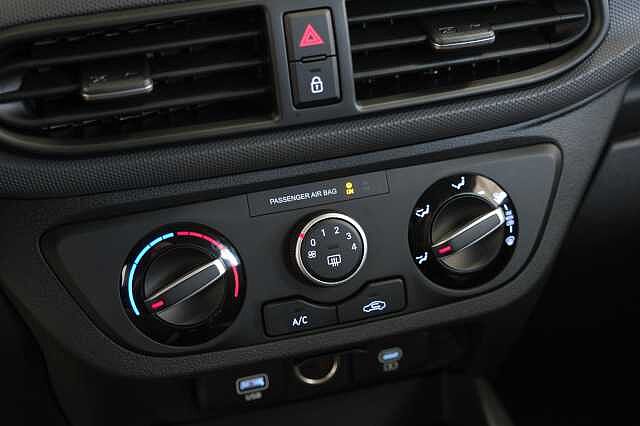 Hyundai i10 I10 PE MY25 5P 1.0 AT CONNECTLINE