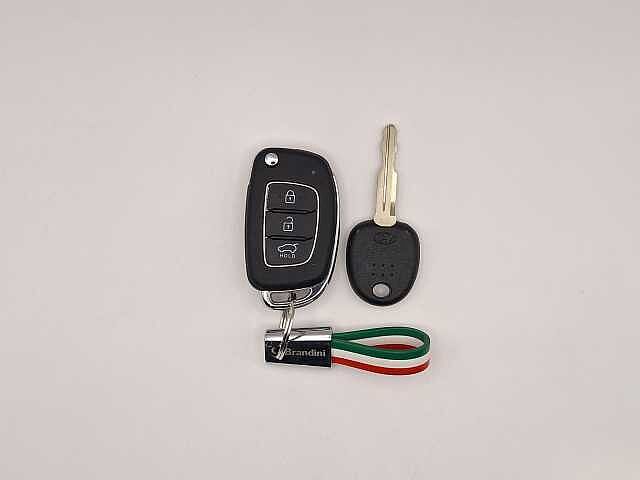 Hyundai i10 i10 1.0 mpi Connectline 63cv auto