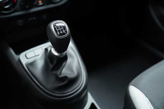 Hyundai i10 I10 PE MY25 5P 1.0 MT CONNECTLINE