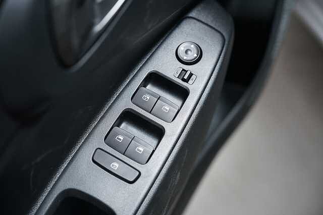 Hyundai i10 I10 PE MY25 5P 1.0 MT CONNECTLINE