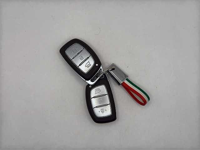 Hyundai BAYON BAYON PE  1.0T XCLASS 48V DCT white