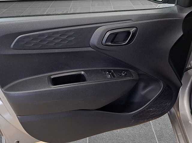 Hyundai i10 i10 1.0 mpi Tech