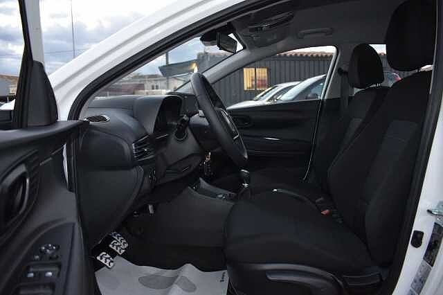 Hyundai BAYON 1.2 MPI MT XLine