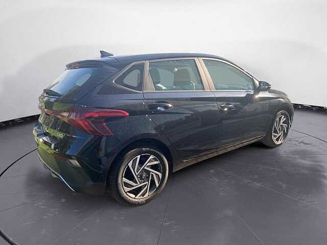 Hyundai i20 1.2 MPI MT Connectline