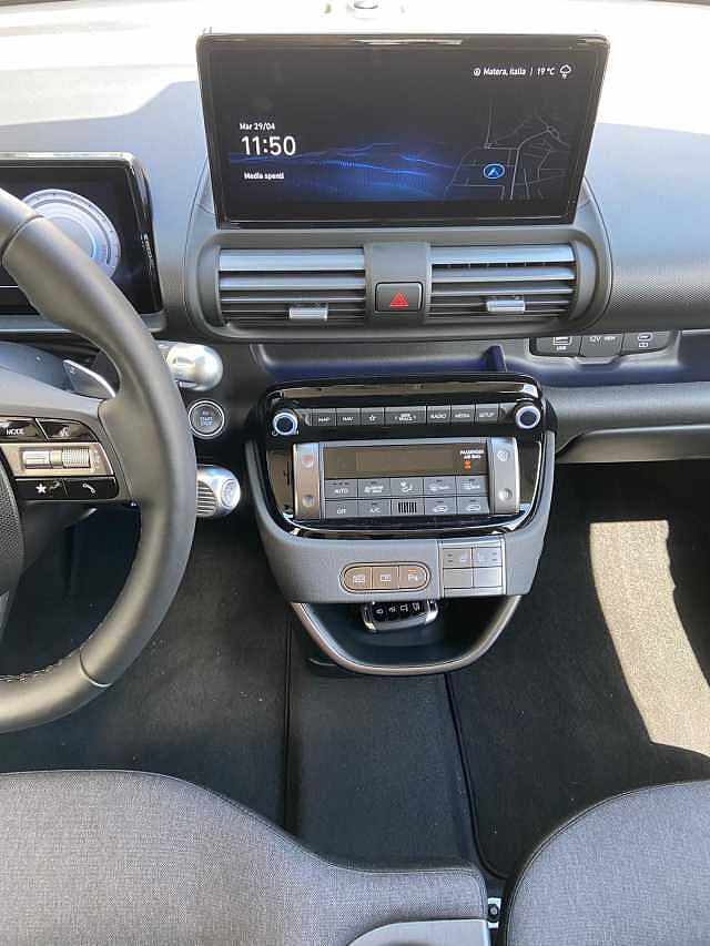 Hyundai  49 kWh XClass