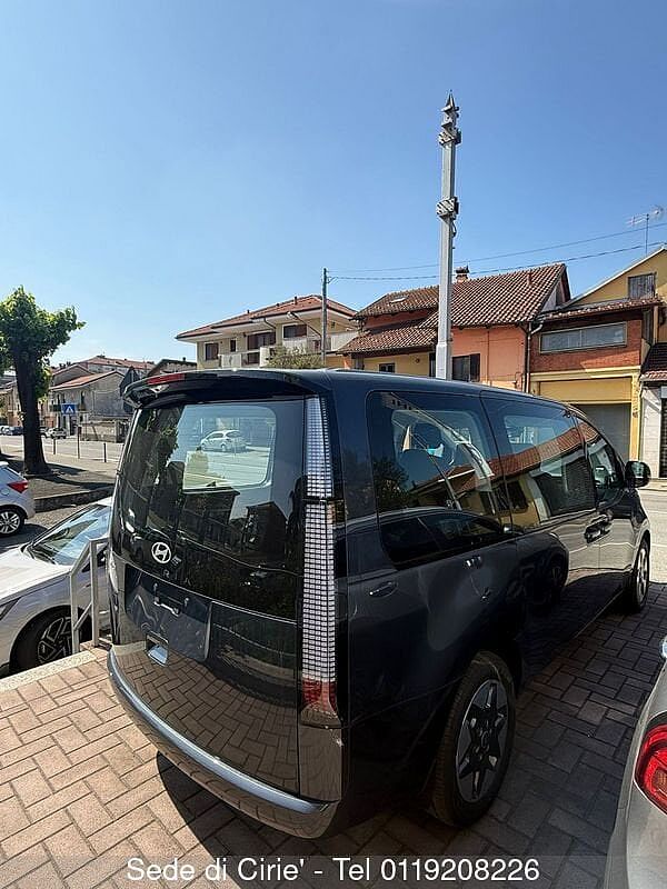 Hyundai STARIA 1.6 HEV AT 2WD 9 posti Wagon