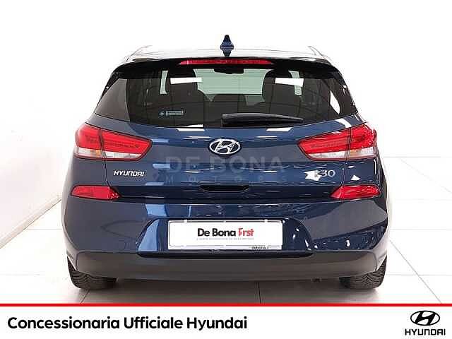 Hyundai i30 1.6 crdi comfort 110cv