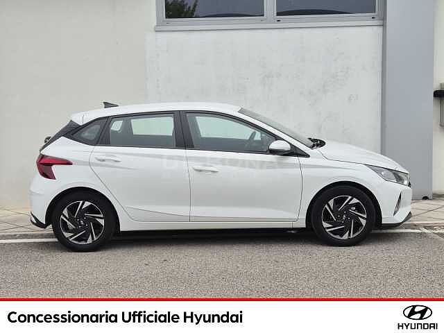 Hyundai i20 1.2 connectline gpl BIANCO