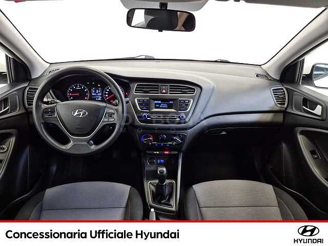 Hyundai i20 5p 1.2 mpi style 84cv BIANCO