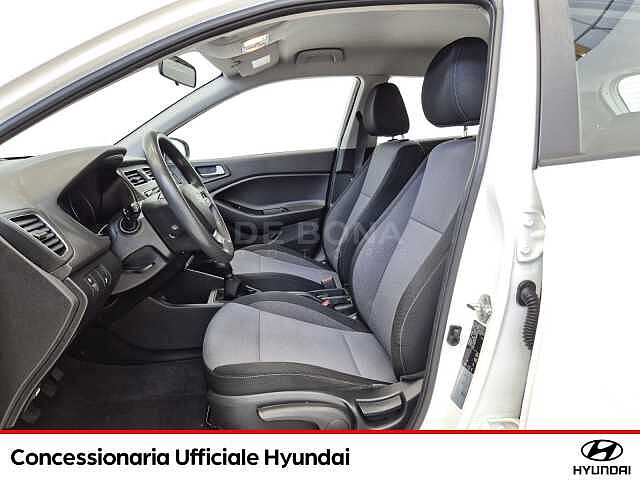 Hyundai i20 5p 1.2 mpi style 84cv BIANCO