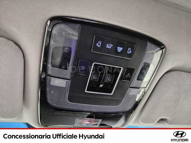 Hyundai STARIA 2.2 luxury awd auto