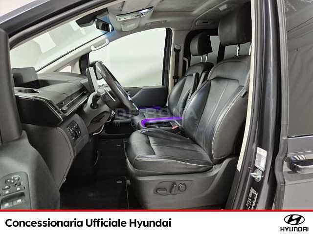 Hyundai STARIA 2.2 luxury awd auto