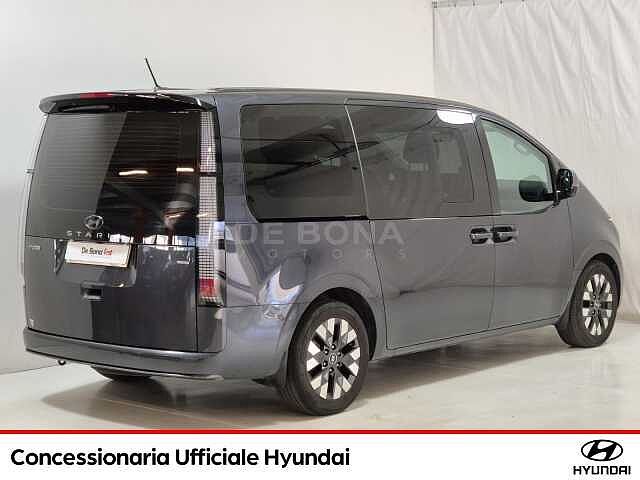 Hyundai STARIA 2.2 luxury awd auto