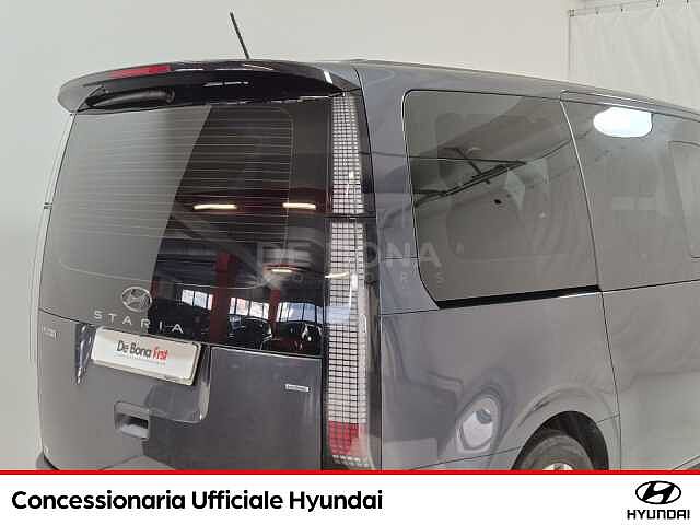 Hyundai STARIA 2.2 luxury awd auto