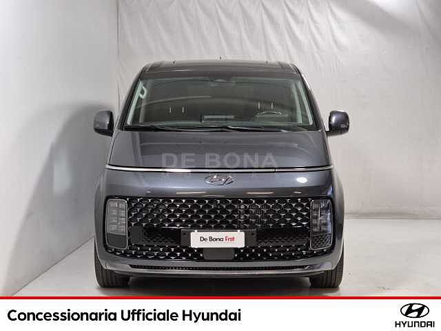 Hyundai STARIA 2.2 luxury awd auto