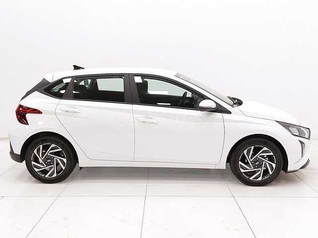 Hyundai i20 1.2 mpi connectline 84cv mt