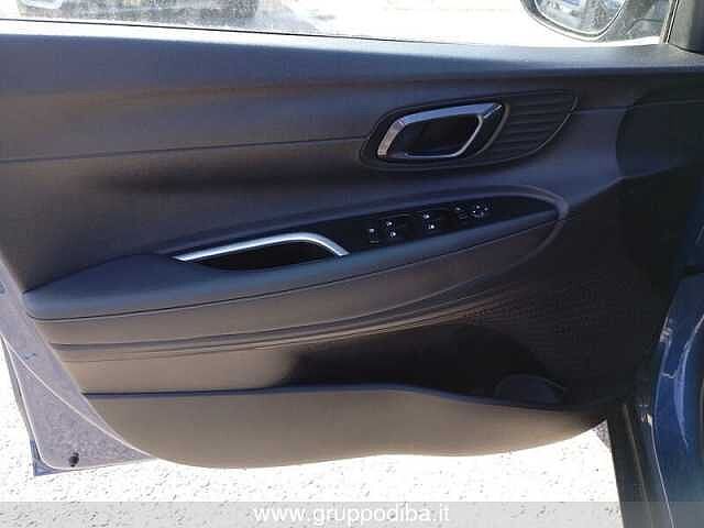 Hyundai BAYON 1.0 T-GDI T-GDI Petr PE 1.0T XCLASS 48V MT