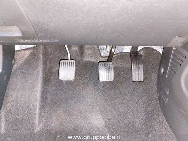 Hyundai i10 1.0 T-GDI MPI DOHC Petrol 5-speed M/T PE MY25 5P 1.0 MT CONNECTLINE