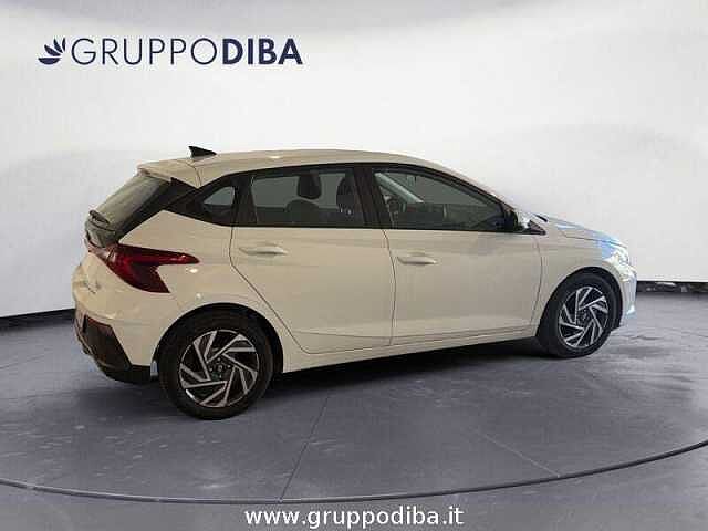 Hyundai i20 1.1 MPI MPI DOHC Pet PE MY25 1.2 MT CONNECTLINE