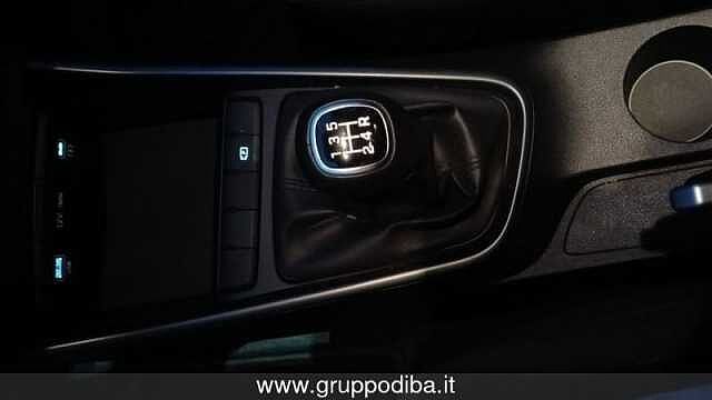 Hyundai i20 1.1 MPI MPI DOHC Pet PE MY25 1.2 MT CONNECTLINE