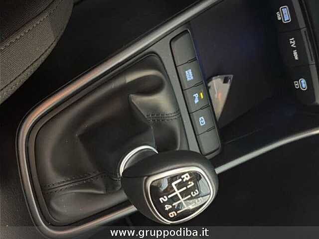 Hyundai BAYON 1.0 T-GDI T-GDI Petr PE 1.0T XLINE 48V