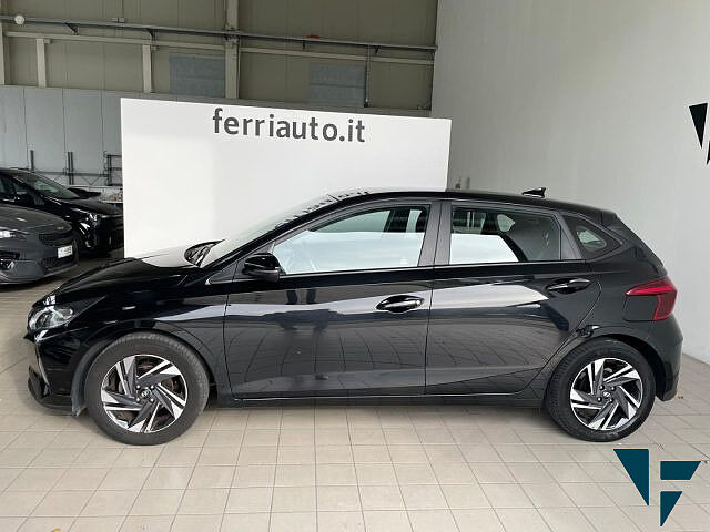 Hyundai i20 1.2 MPI MT Connectline