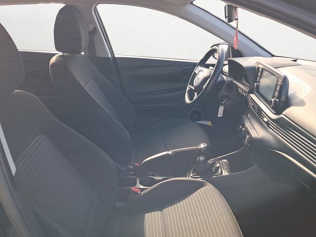 Hyundai i20 1.2 MPI MT Connectline