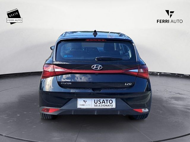 Hyundai i20 1.2 MPI MT Connectline